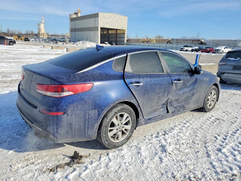 2019 Kia Optima მანქანა იყიდება აუქციონზე, vin: 5XXGT4L36KG279880, აუქციონის ნომერი: 74782445