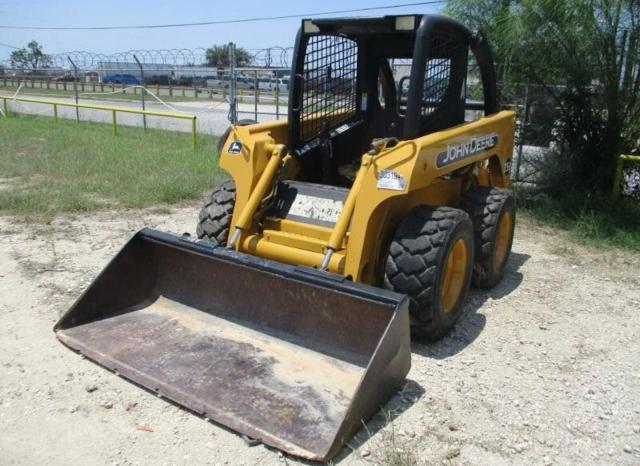 72813205 :رقم المزاد ، KV0250A250800 vin ، 2010 John Deere 250 مزاد بيع
