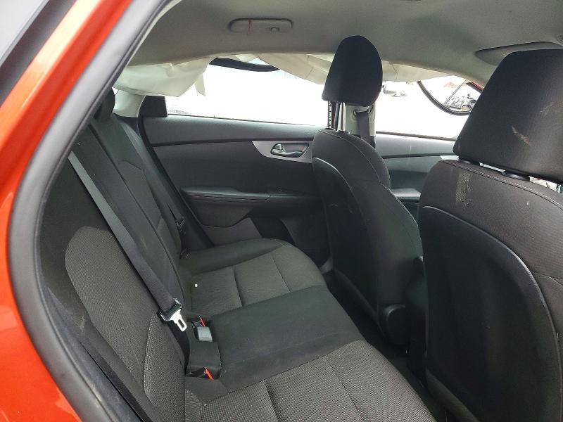 97203895 :رقم المزاد ، 3KPF24AD9NE452850 vin ، 2022 Kia Forte مزاد بيع