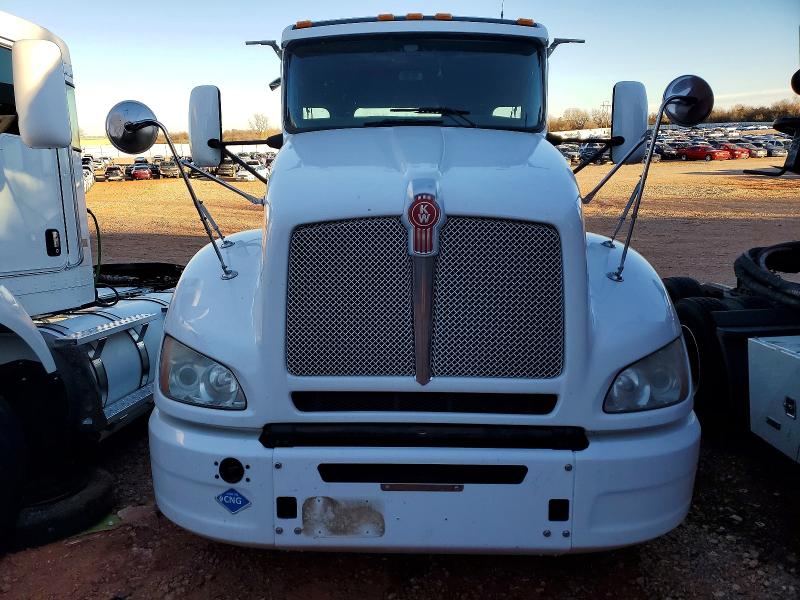 2017 Kenworth Constructi მანქანა იყიდება აუქციონზე, vin: 3BKBA28X1HF158952, აუქციონის ნომერი: 72852435