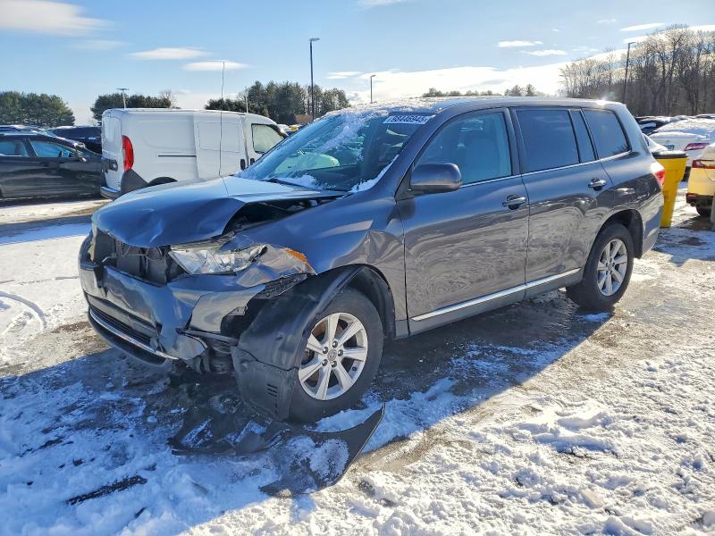 98446945 :رقم المزاد ، 5TDZK3EH9BS046671 vin ، 2011 Toyota Highlander مزاد بيع