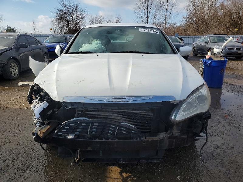 72183505 :رقم المزاد ، 1C3BC1FB4BN556496 vin ، 2011 Chrysler 200 مزاد بيع