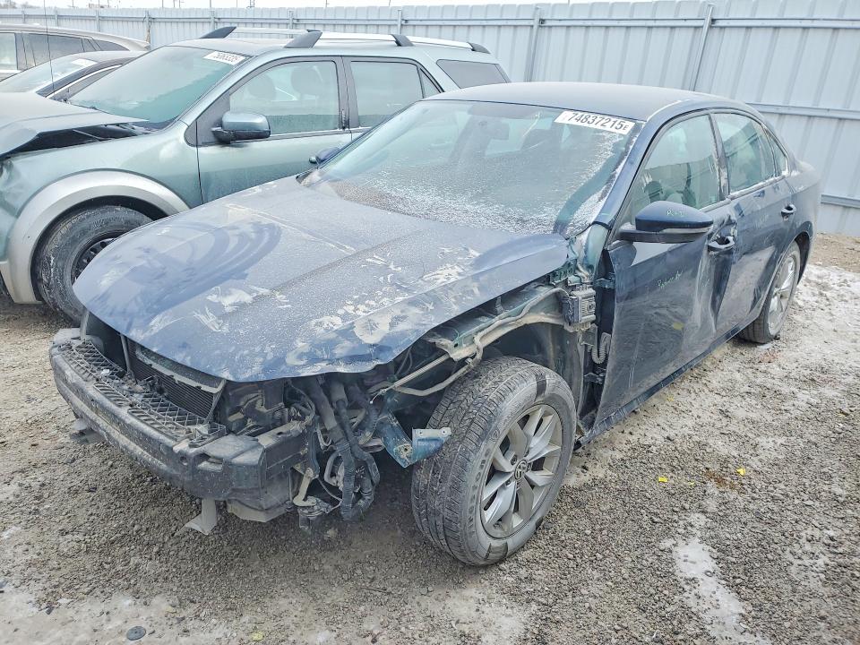 74837215 :رقم المزاد ، 1VWAA7A3XJC046144 vin ، 2018 Volkswagen Passat مزاد بيع