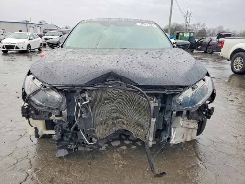 74082265 :رقم المزاد ، 19XFC2F69KE019049 vin ، 2019 Honda Civic مزاد بيع