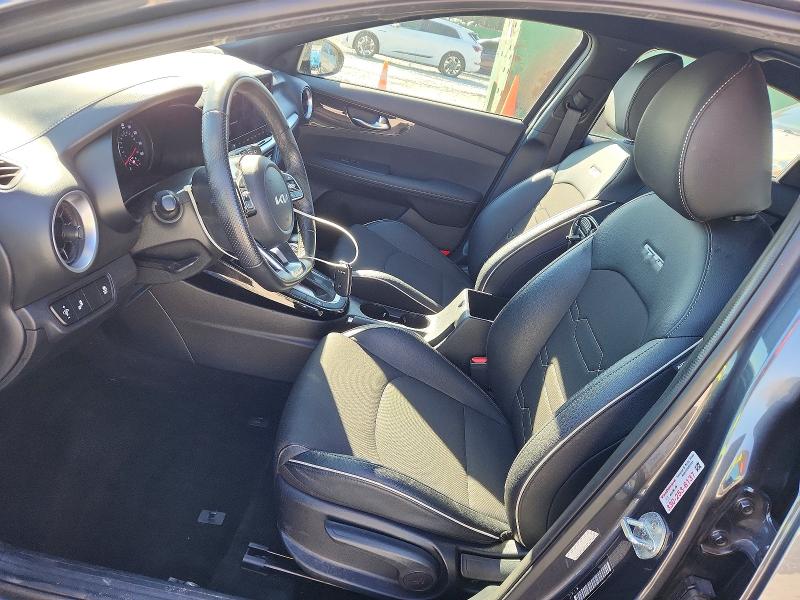73609085 :رقم المزاد ، 3KPF54AD1NE492881 vin ، 2022 Kia Forte مزاد بيع