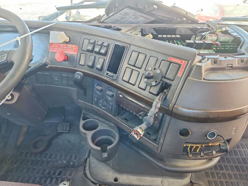 2012 Volvo Vn Vnl მანქანა იყიდება აუქციონზე, vin: 4V4N19EH2CN549507, აუქციონის ნომერი: 93030885
