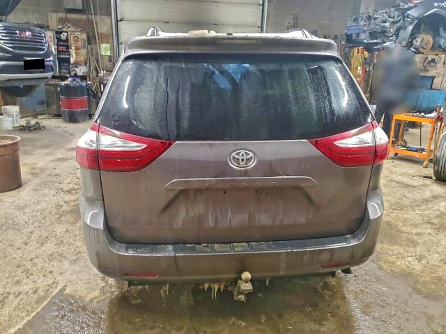 Продажа на аукционе авто 2016 Toyota Sienna, vin: 5TDKK3DC3GS723700, номер лота: 97326215