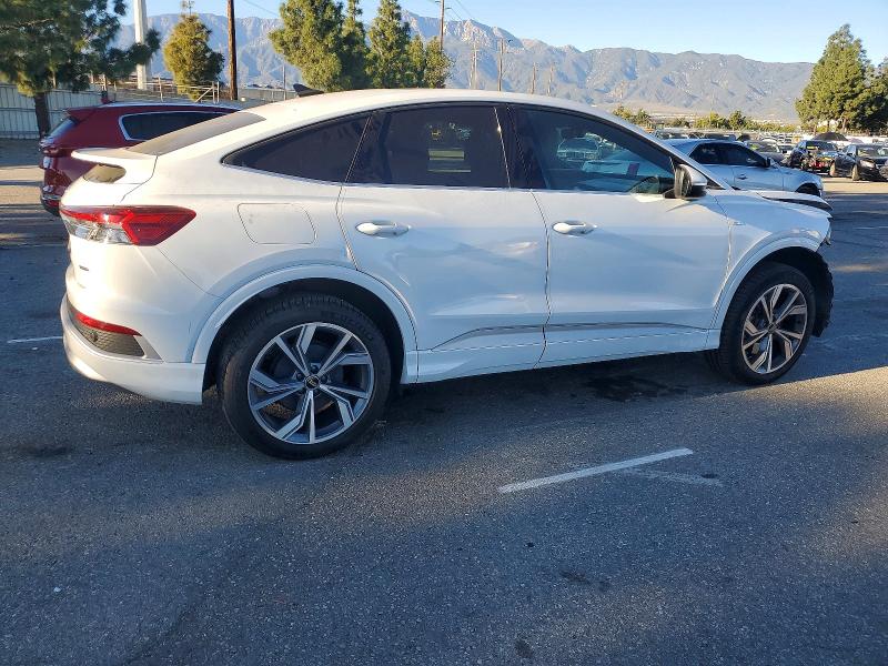 72797565 :رقم المزاد ، WA122BFZ1PP058277 vin ، 2023 Audi Q4 E-tron مزاد بيع