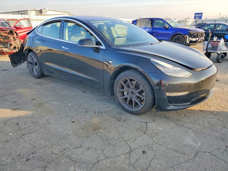 Продажа на аукционе авто 2019 Tesla Model 3, vin: 5YJ3E1EA7KF304758, номер лота: 74654695