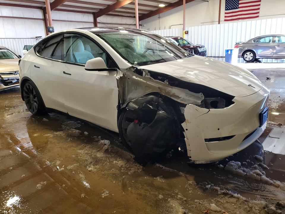75077735 :رقم المزاد ، 7SAYGDEFXNF551518 vin ، 2022 Tesla Model Y مزاد بيع