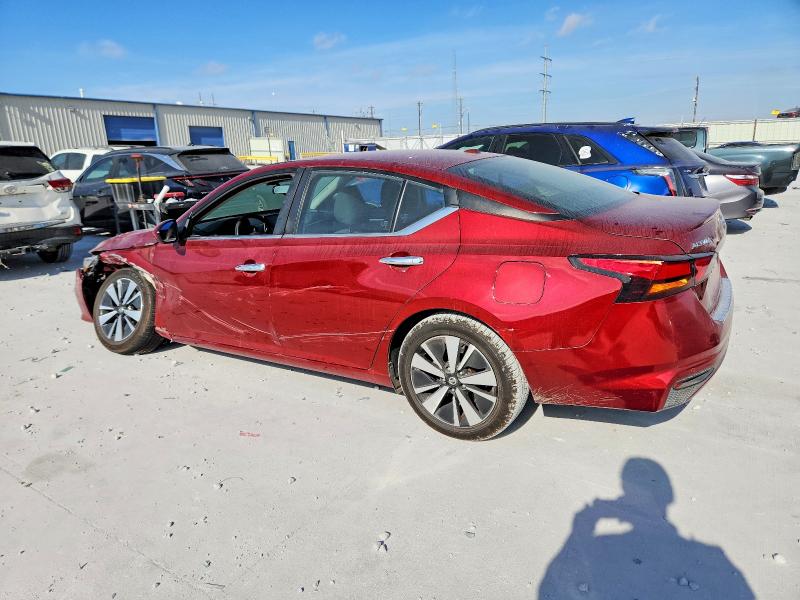 99547185 :رقم المزاد ، 1N4BL4DV5NN327894 vin ، 2022 Nissan Altima مزاد بيع