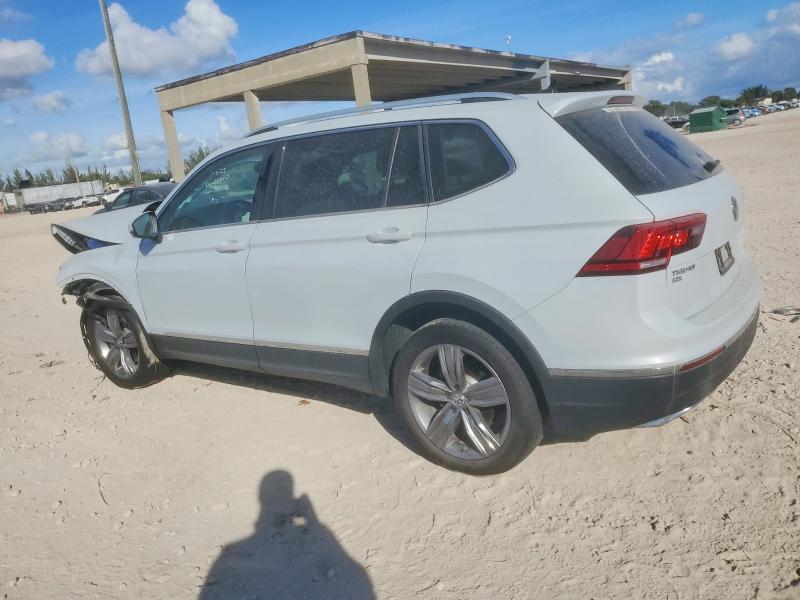 99849275 :رقم المزاد ، 3VV4B7AX7JM191576 vin ، 2018 Volkswagen Tiguan مزاد بيع