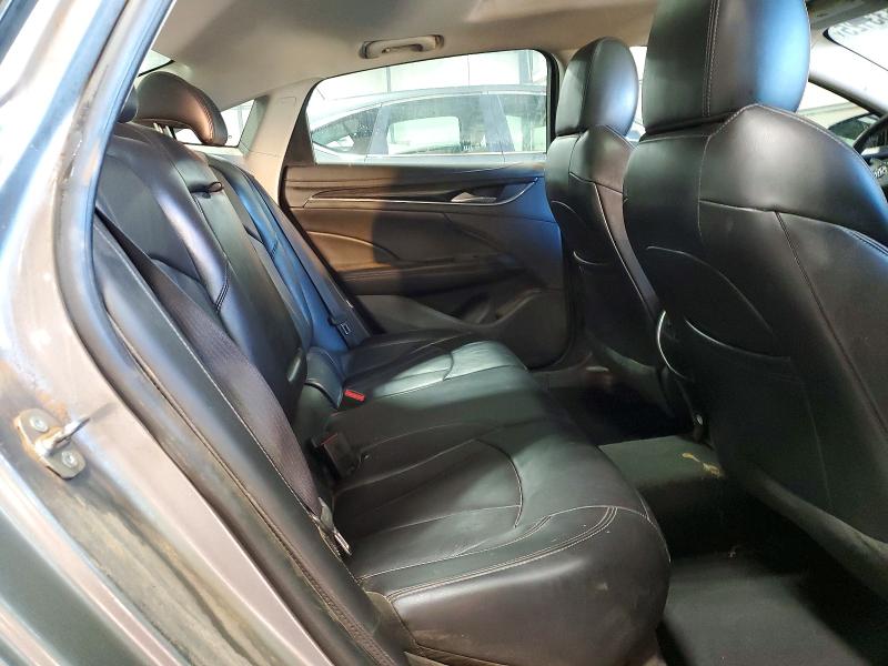 72833125 :رقم المزاد ، 1G4ZR5SS6JU131318 vin ، 2018 Buick Lacrosse مزاد بيع