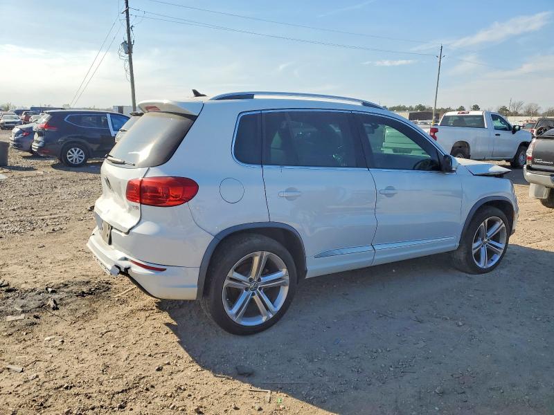 72635455 :رقم المزاد ، WVGAV7AX3GW013922 vin ، 2016 Volkswagen Tiguan مزاد بيع