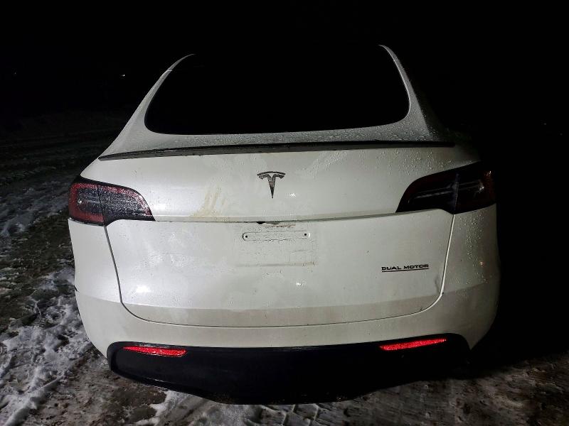 2024 Tesla Model Y მანქანა იყიდება აუქციონზე, vin: 7SAYGDEFXRF022088, აუქციონის ნომერი: 99164315