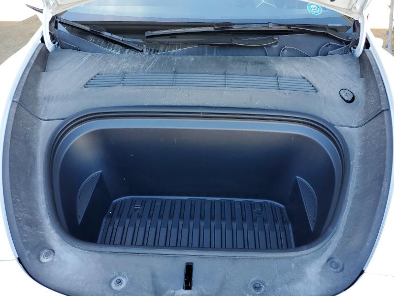 2025 Tesla Model Y მანქანა იყიდება აუქციონზე, vin: 7SAYGDED6SA359293, აუქციონის ნომერი: 72277325