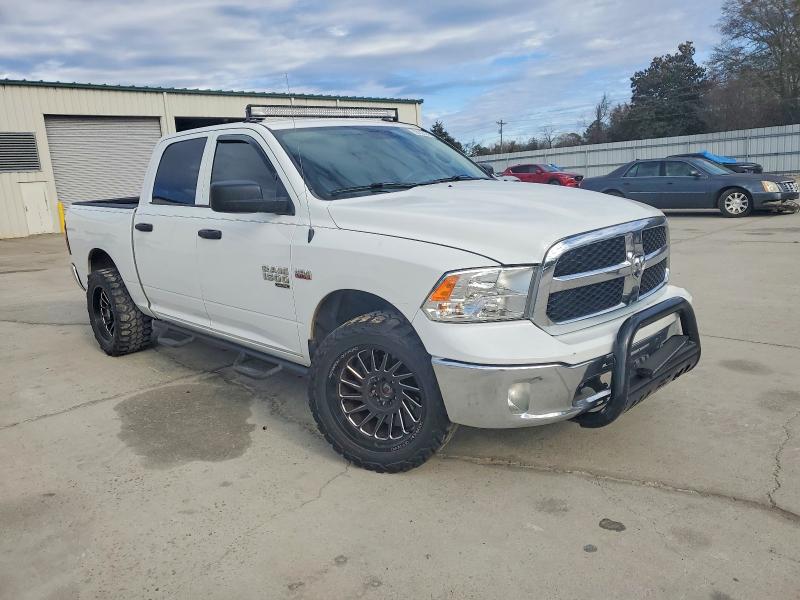 Продажа на аукционе авто 2019 Ram 1500 Classic, vin: 3C6RR7KT0KG715279, номер лота: 98233245