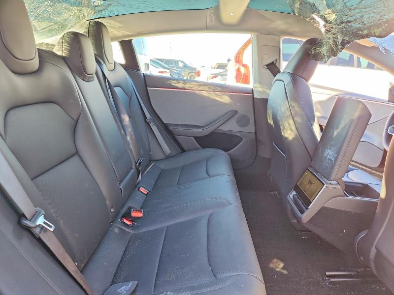 72644645 :رقم المزاد ، 5YJ3E1EA9SF046615 vin ، 2025 Tesla Model 3 مزاد بيع