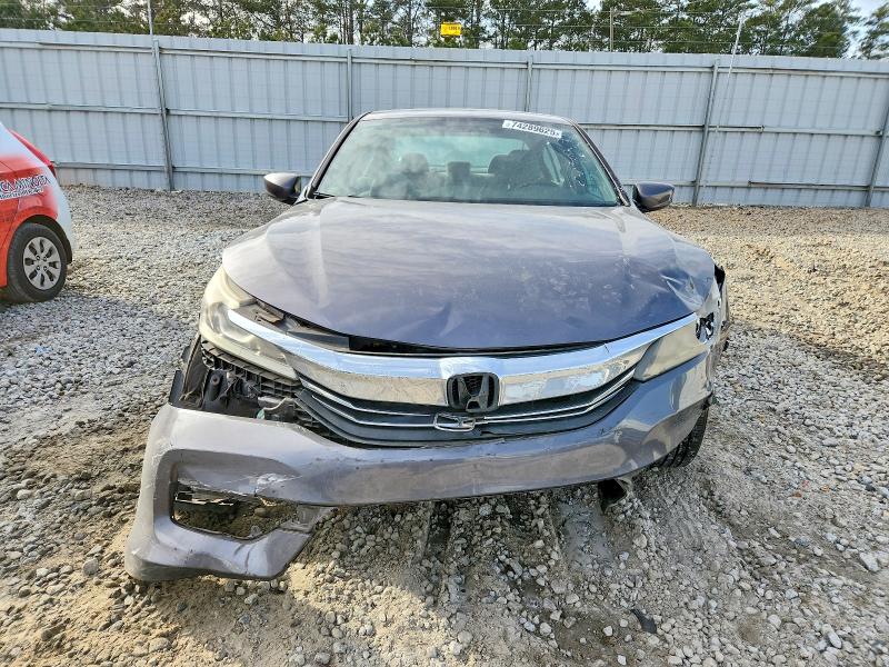 74805005 :رقم المزاد ، 1HGCR2F36HA155580 vin ، 2017 Honda Accord Lx مزاد بيع