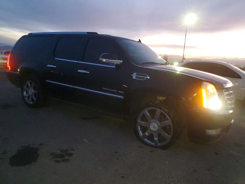 2013 Cadillac Escalade მანქანა იყიდება აუქციონზე, vin: 1GYS3HEF6DR129500, აუქციონის ნომერი: 99388355