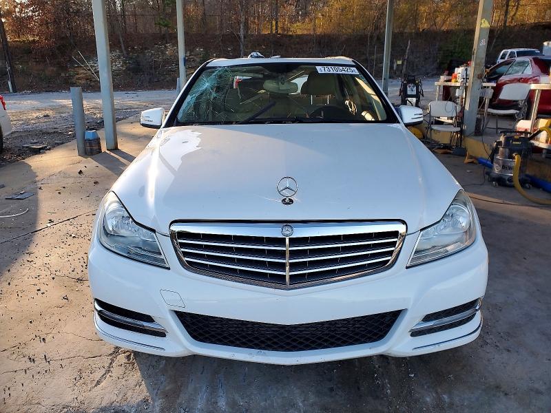 Продажа на аукционе авто 2013 Mercedes-benz C, vin: WDDGF4HB2DA780034, номер лота: 73105425