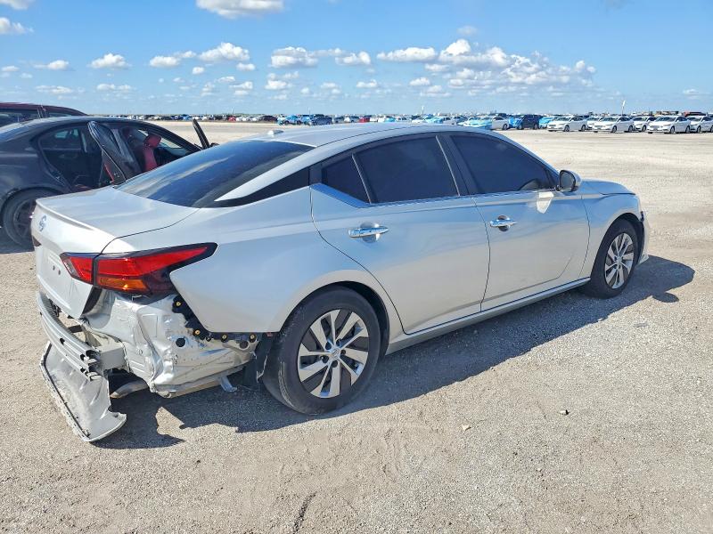 97677985 :رقم المزاد ، 1N4BL4BV8LC168087 vin ، 2020 Nissan Altima S مزاد بيع