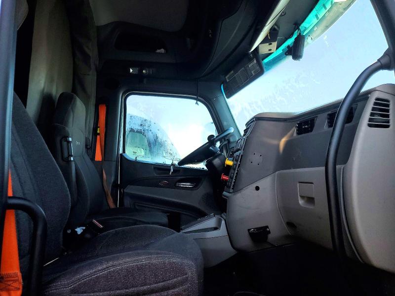 72260725 :رقم المزاد ، 1XPBDP9X3HD432574 vin ، 2017 Peterbilt Tractor 579 مزاد بيع