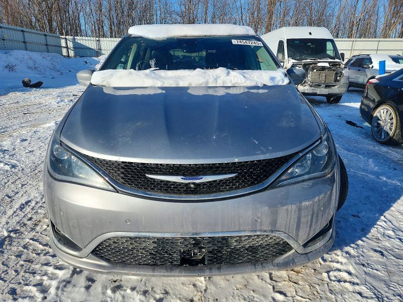 74547245 :رقم المزاد ، 2C4RC1EG2KR506285 vin ، 2019 Chrysler Pacifica مزاد بيع
