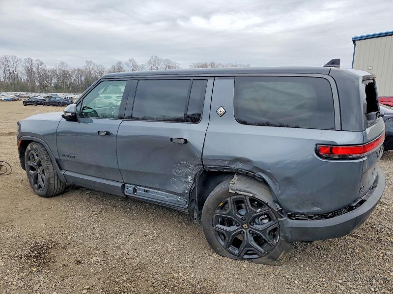 99208915 :رقم المزاد ، 7PDSGBBA4SN073036 vin ، 2025 Rivian R1s مزاد بيع