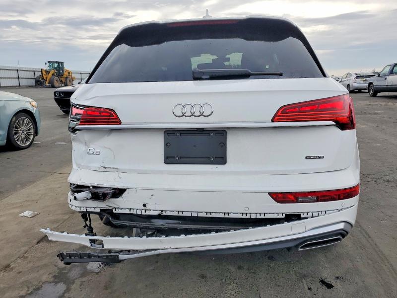 Продаж на аукціоні авто 2022 Audi Q5, vin: WA1GAAFY1N2055741, номер лоту: 98859195