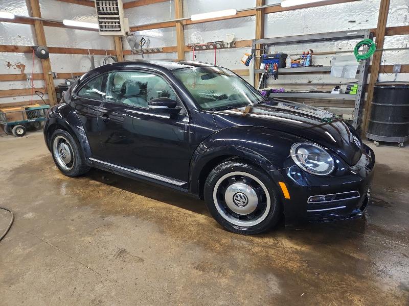 Aukcja sprzedaży 2018 Volkswagen Beetle, vin: 3VWFD7ATXJM706002, numer aukcji: 74003145