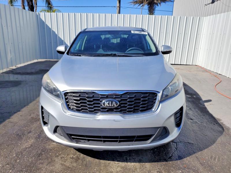 72521185 :رقم المزاد ، 5XYPG4A54KG558765 vin ، 2019 Kia Sorento مزاد بيع