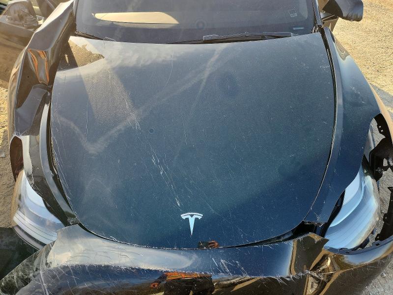99788055 :رقم المزاد ، 7SAYGDEFXNF326676 vin ، 2022 Tesla Model Y مزاد بيع