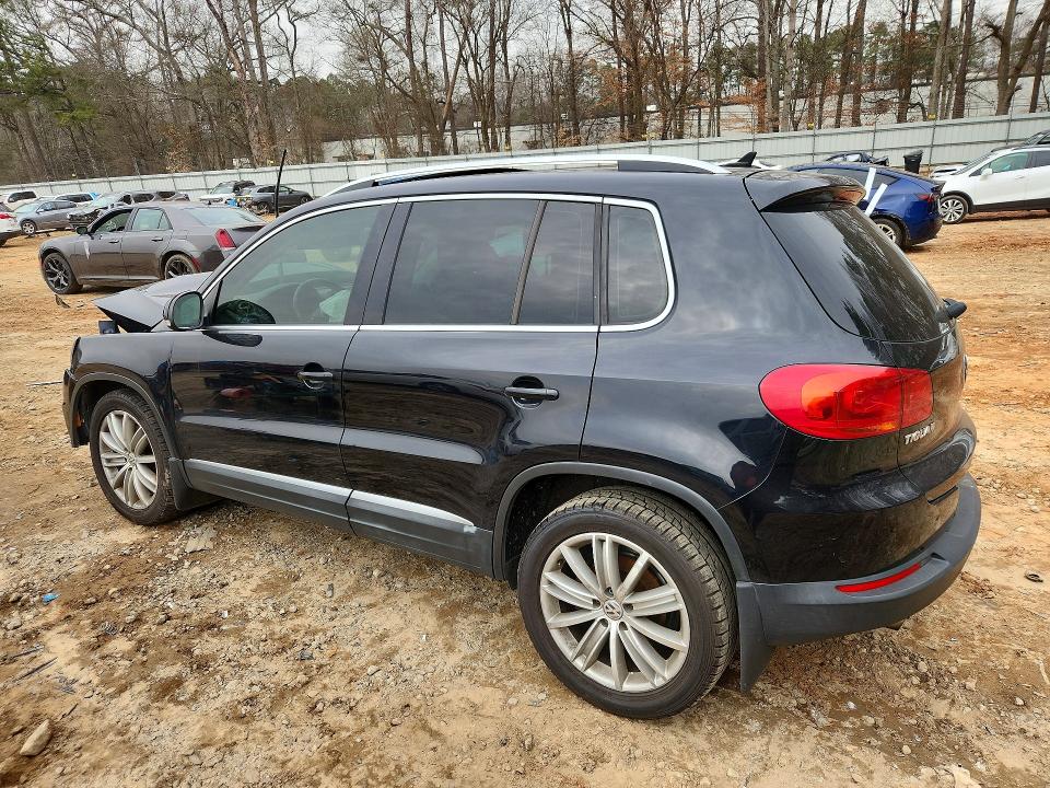2013 Volkswagen Tiguan მანქანა იყიდება აუქციონზე, vin: WVGBV7AX8DW546574, აუქციონის ნომერი: 75293595
