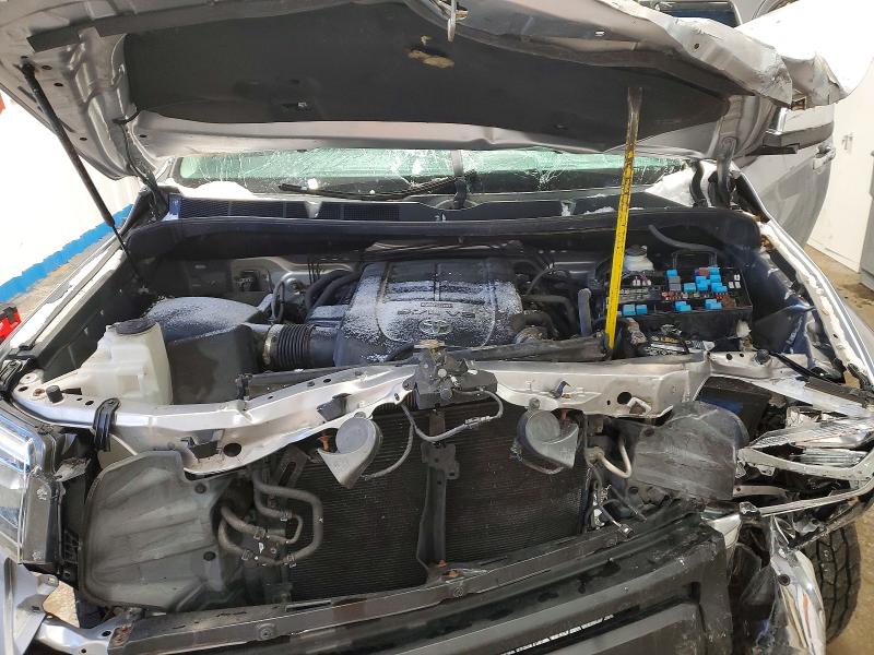 74725435 :رقم المزاد ، 5TFBY5F16JX693129 vin ، 2018 Toyota Tundra مزاد بيع