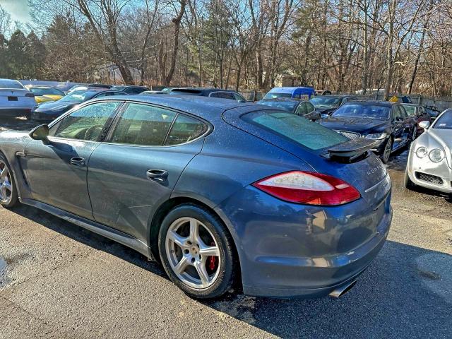 72774885 :رقم المزاد ، WP0AA2A77DL010215 vin ، 2013 Porsche Panamera 2 مزاد بيع