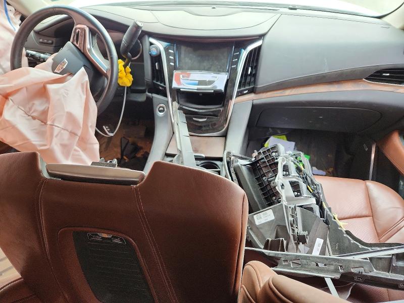 99263115 :رقم المزاد ، 1GYS4BKJ0LR277997 vin ، 2020 Cadillac Escalade مزاد بيع