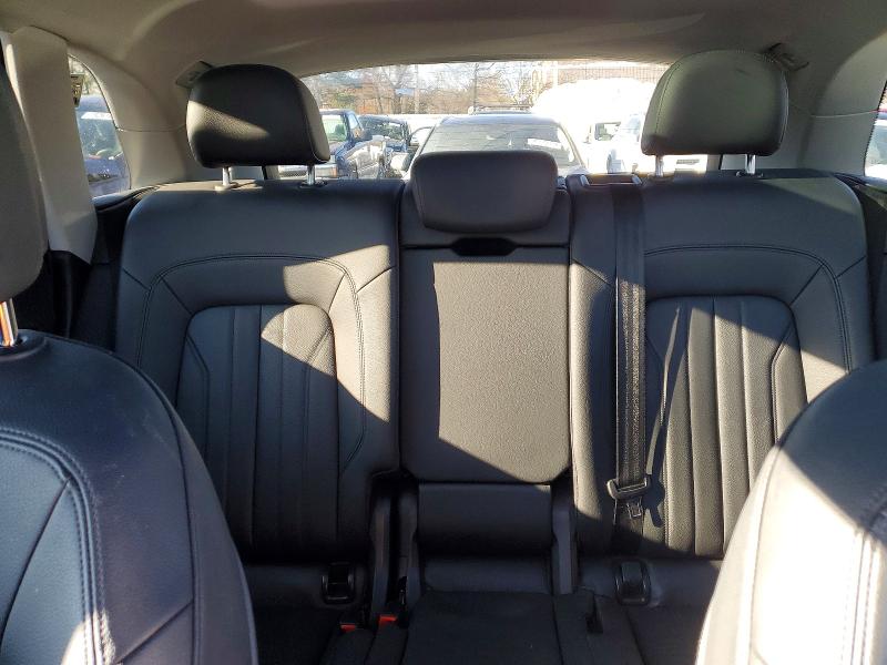 74245365 :رقم المزاد ، WA1BNAFY7J2240272 vin ، 2018 Audi Q5 مزاد بيع
