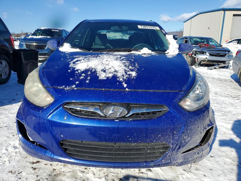 2013 Hyundai Accent მანქანა იყიდება აუქციონზე, vin: KMHCT4AE9DU400560, აუქციონის ნომერი: 73057225