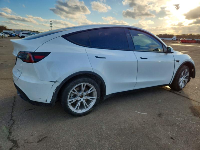 Продажа на аукционе авто 2024 Tesla Model Y, vin: 7SAYGDEE8RA250921, номер лота: 74026775
