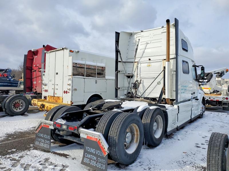 2017 Volvo Vnl მანქანა იყიდება აუქციონზე, vin: 4V4NC9EH0HN982194, აუქციონის ნომერი: 98573395