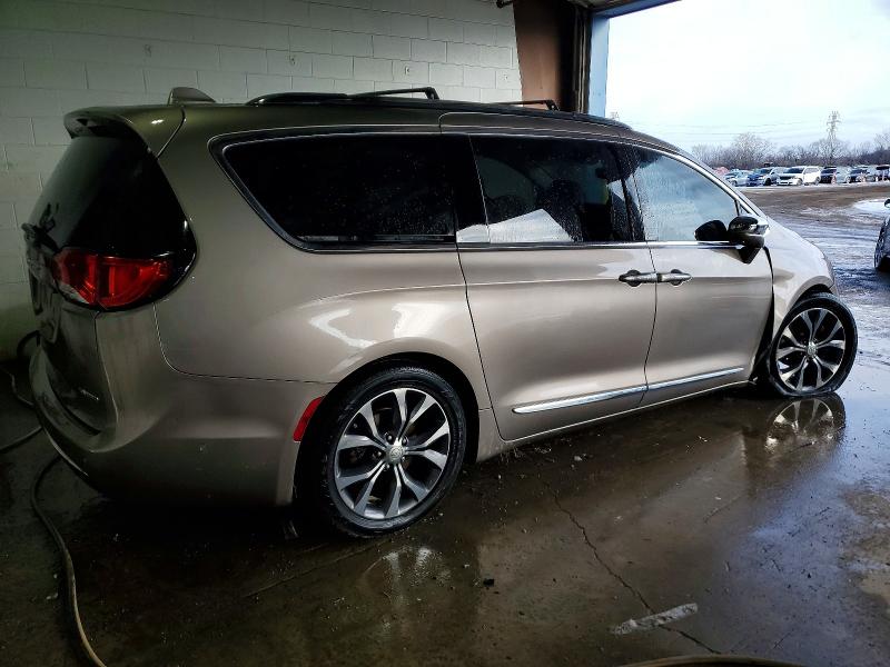 Продаж на аукціоні авто 2017 Chrysler Pacifica L, vin: 2C4RC1GG2HR727536, номер лоту: 72974235