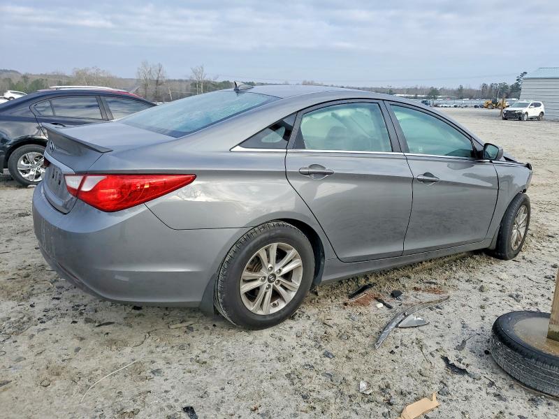 99931755 :رقم المزاد ، 5NPEB4AC8DH627702 vin ، 2013 Hyundai Sonata مزاد بيع