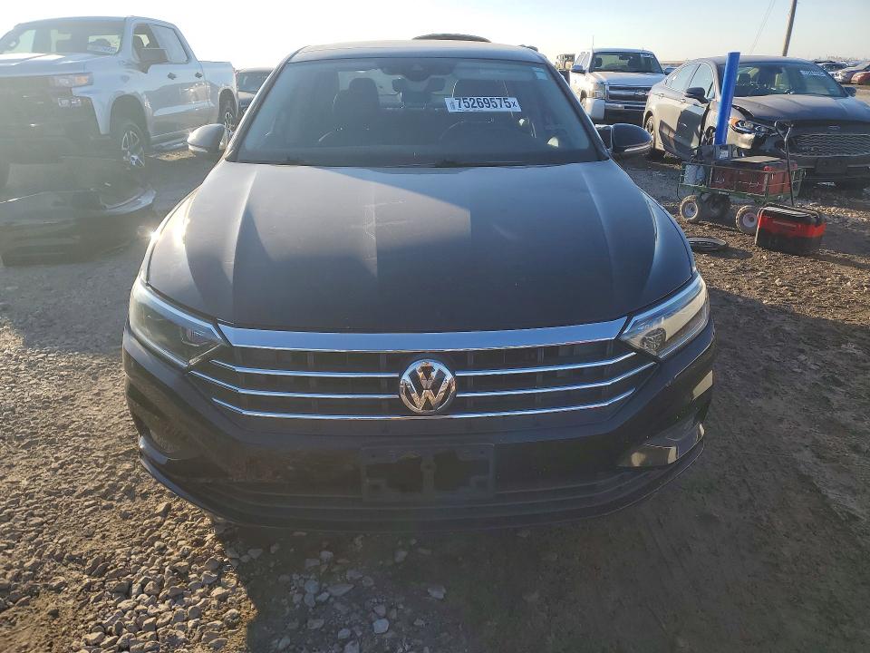 75269575 :رقم المزاد ، 3VWG57BU2KM002550 vin ، 2019 Volkswagen Jetta مزاد بيع