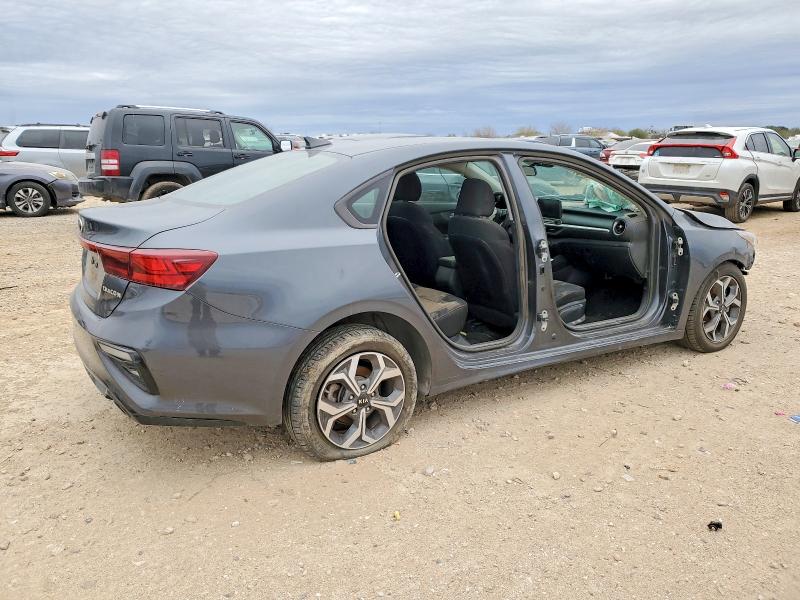2021 Kia Forte მანქანა იყიდება აუქციონზე, vin: 3KPF24AD8ME364757, აუქციონის ნომერი: 98196695