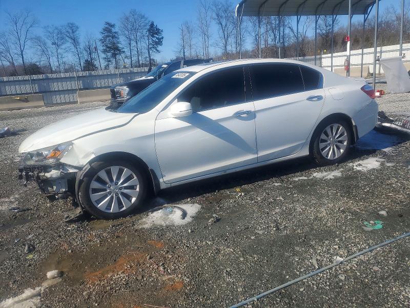 Продажа на аукционе авто 2015 Honda Accord, vin: 1HGCR2F82FA084189, номер лота: 74640105