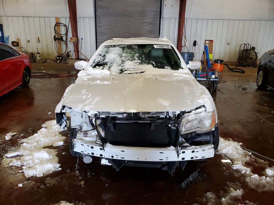 74683165 :رقم المزاد ، 2C3CCARGXDH528077 vin ، 2013 Chrysler 300 مزاد بيع