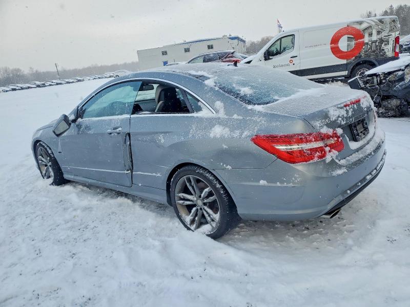 2011 Mercedes-benz E მანქანა იყიდება აუქციონზე, vin: WDDKJ5GB0BF115567, აუქციონის ნომერი: 98788225