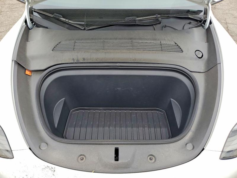 2024 Tesla Model Y მანქანა იყიდება აუქციონზე, vin: 7SAYGDED8RF094681, აუქციონის ნომერი: 74398615