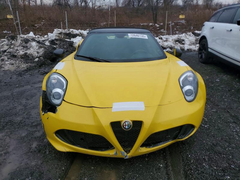 Aukcja sprzedaży 2015 Alfa Romeo 4c Spider, vin: ZARBAAB49FM169436, numer aukcji: 72646135